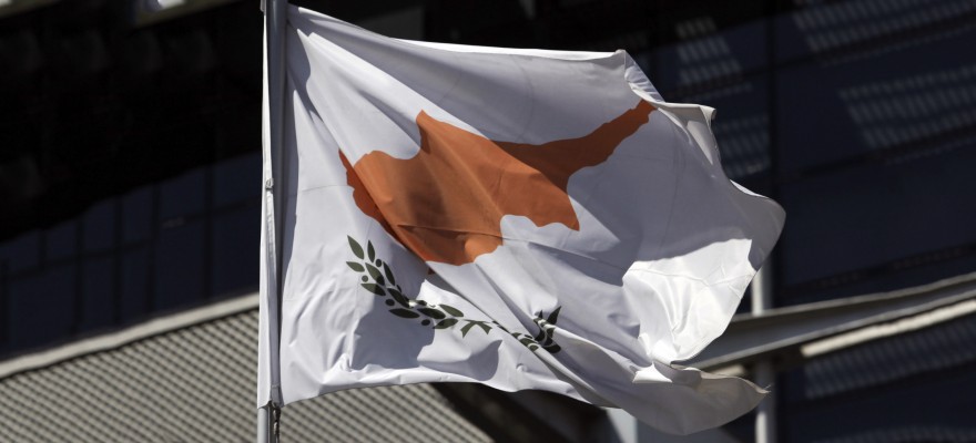 Cyprus-flag_880_400-880x400